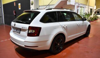 SKODA Octavia Combi 2.0 TDI 110kW 150CV DSG Style lleno