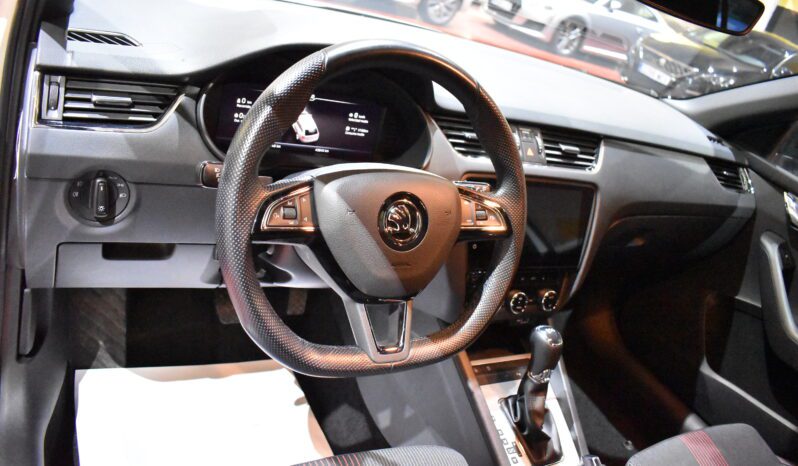 SKODA Octavia Combi 2.0 TDI 110kW 150CV DSG Style lleno