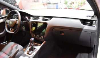 SKODA Octavia Combi 2.0 TDI 110kW 150CV DSG Style lleno