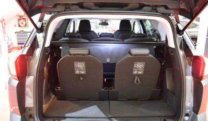 PEUGEOT 5008 Allure 1.2L PureTech 96kW 130CV SS 5p. lleno