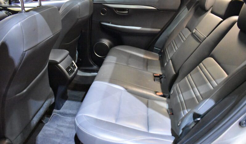 LEXUS NX 2.5 300h EXECUTIVE 4WD lleno