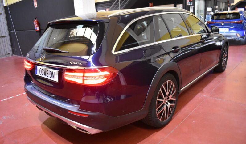 MERCEDES-BENZ Clase E E 220 d 4MATIC AllTerrain Estate lleno