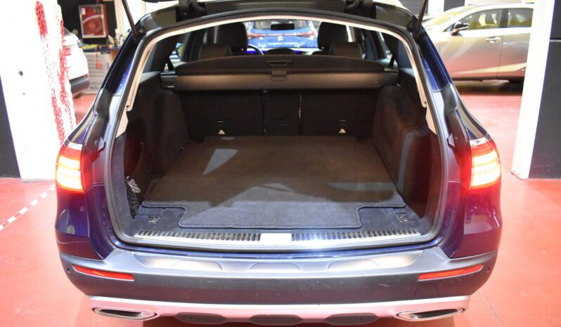 MERCEDES-BENZ Clase E E 220 d 4MATIC AllTerrain Estate lleno