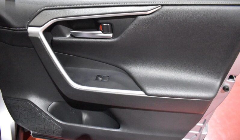 TOYOTA Rav4 2.5l 220H Business lleno