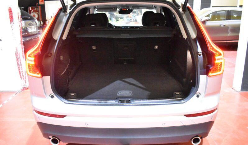 VOLVO XC60 2.0 B4 D AWD Momentum Pro Auto lleno