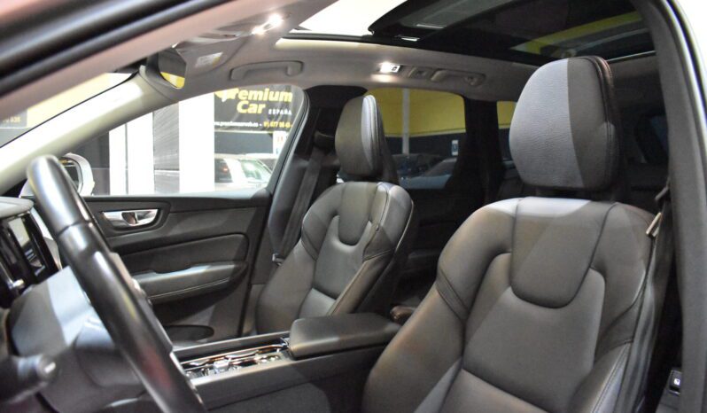VOLVO XC60 2.0 B4 D AWD Momentum Pro Auto lleno