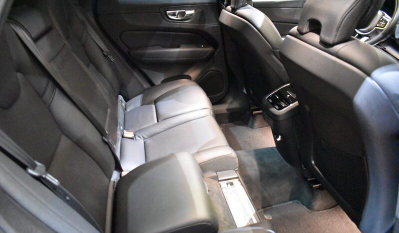 VOLVO XC60 2.0 B4 D AWD Momentum Pro Auto lleno