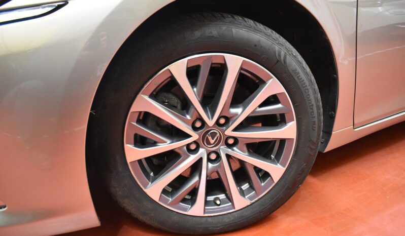 LEXUS ES 2.5 300h Premium lleno