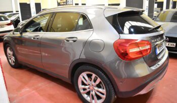 MERCEDES-BENZ Clase GLA GLA 200 d Style lleno