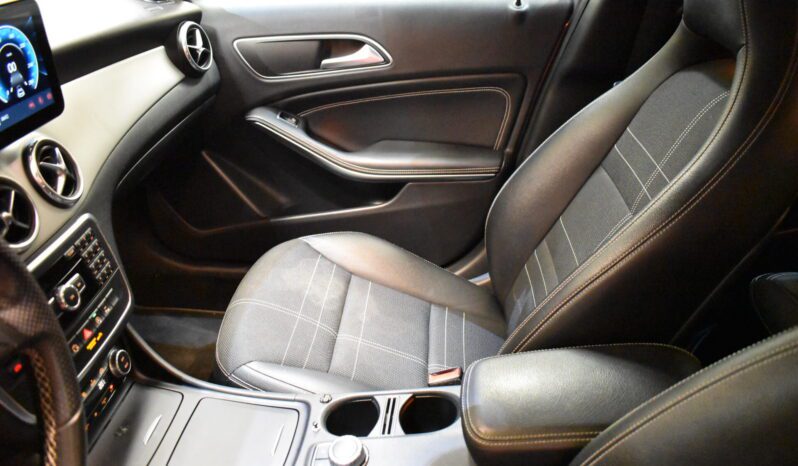 MERCEDES-BENZ Clase GLA GLA 200 d Style lleno
