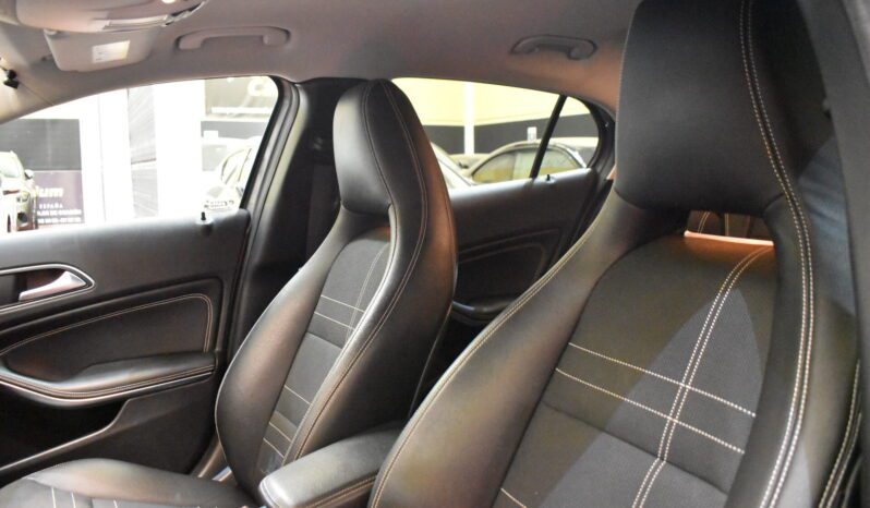 MERCEDES-BENZ Clase GLA GLA 200 d Style lleno