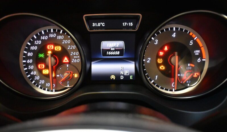 MERCEDES-BENZ Clase GLA GLA 200 d Style lleno
