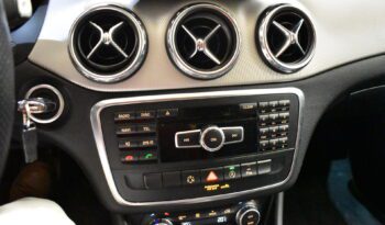 MERCEDES-BENZ Clase GLA GLA 200 d Style lleno